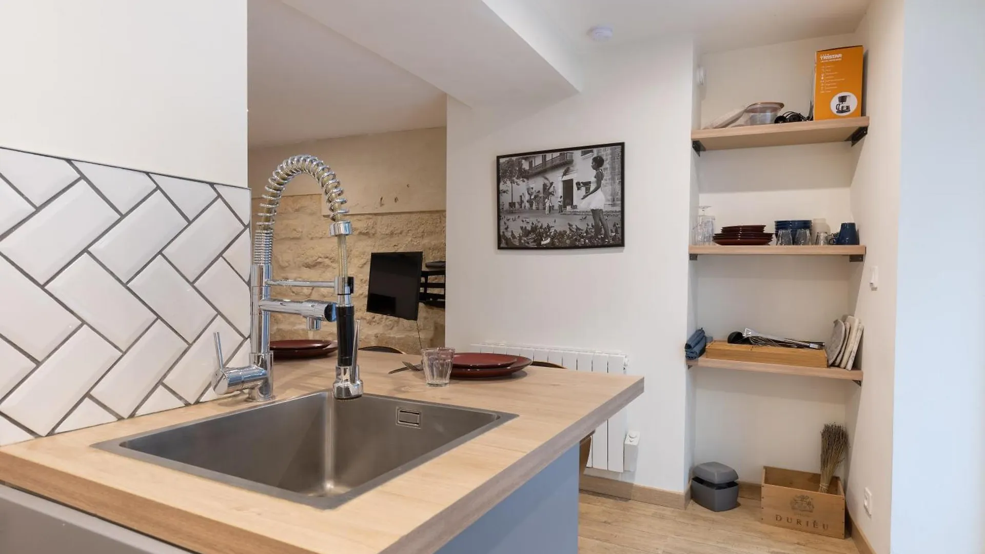 Le Reflet Du Rhone - Intramuros - Wifi - Clim Avignon Appartement