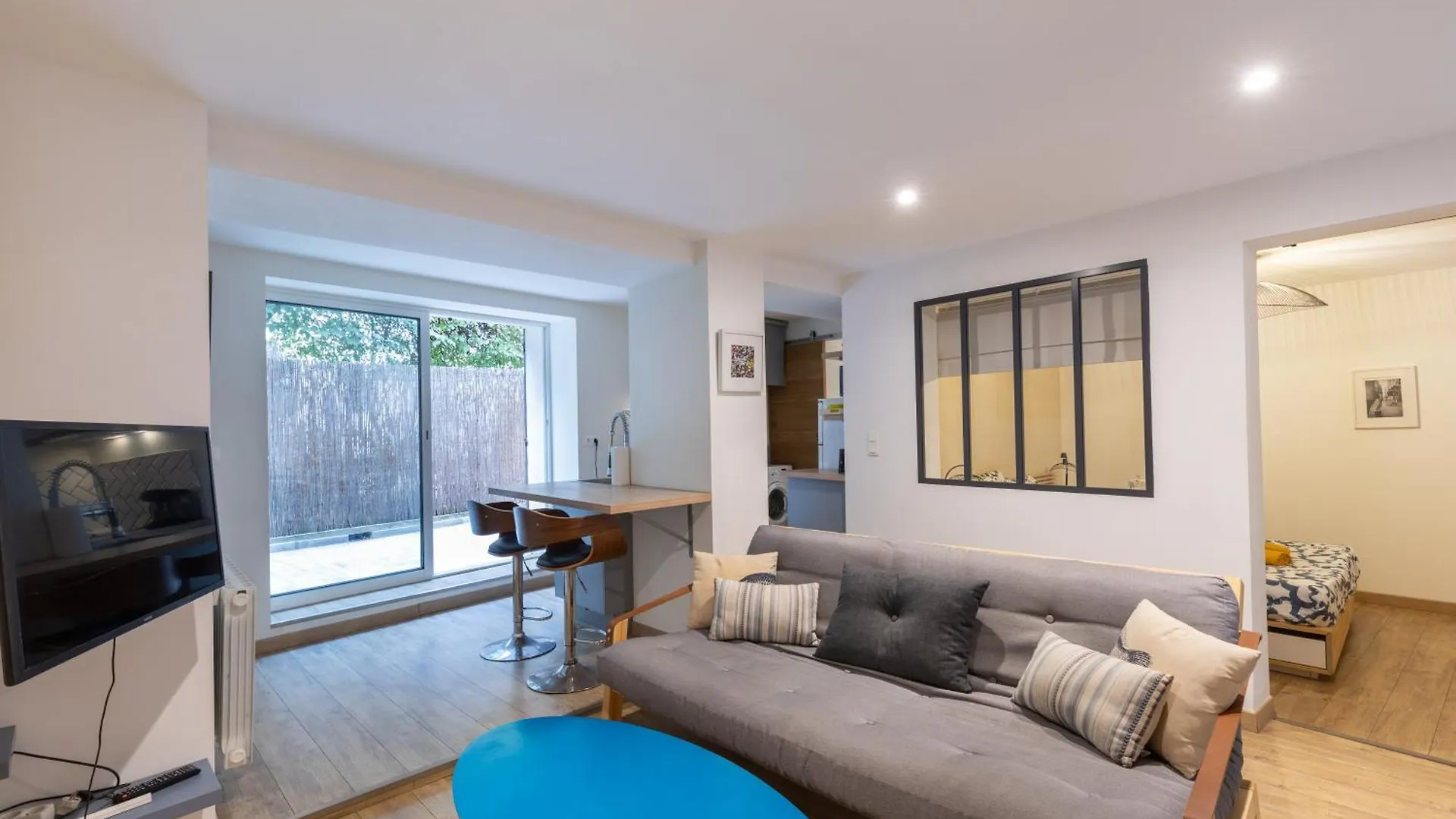 Appartement Le Reflet Du Rhone - Intramuros - Wifi - Clim Avignon France
